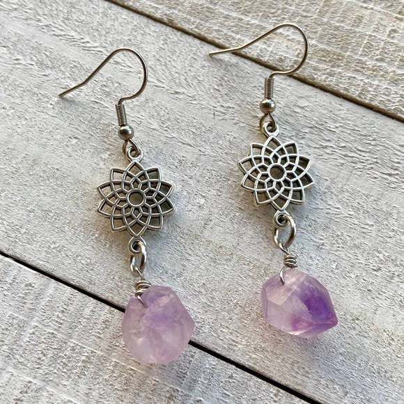 Flower of life amethyst cluster dangly earrings - Picture 6 of 10